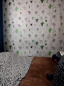 Snapshot of Avannay chatting on 10-15-25, 12:11 Avannay online show from 10-15-25, 12:11