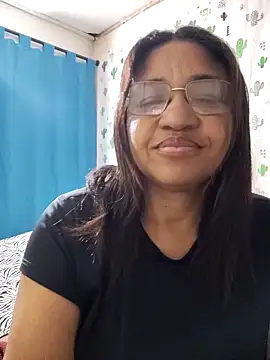 Snapshot of Avannay chatting on 10-21-25, 01:17 Avannay online show from 10-21-25, 01:17