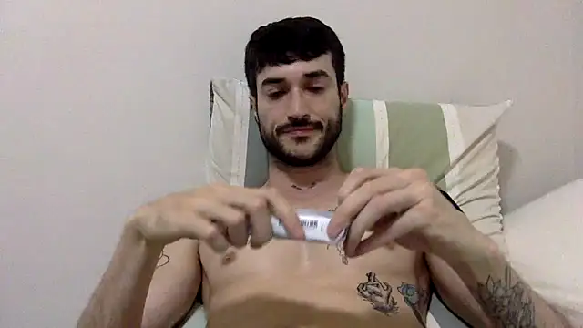 Fubinha online show from 09-18-25, 01:18