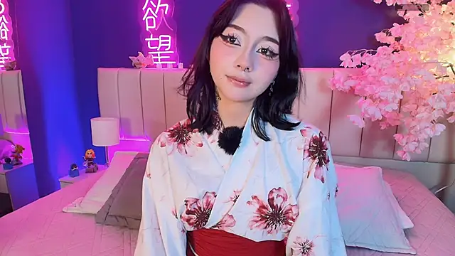 Shizuko  online show from 03-26-26, 08:03