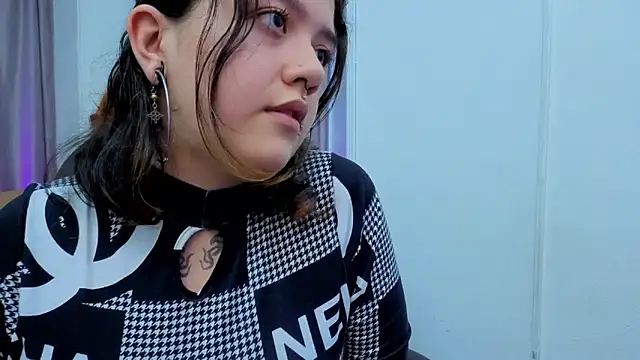 Niaa Stark online show from 04-23-26, 08:22