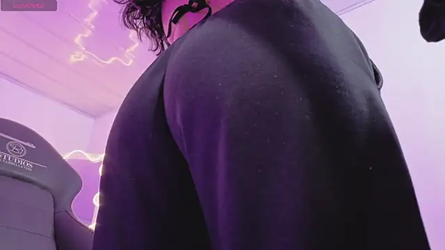 ZURY TAY online show from 03-31-26, 11:43