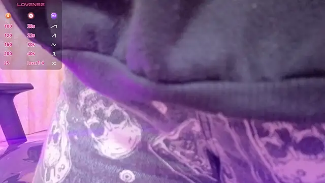 ZURY TAY online show from 04-24-26, 04:15