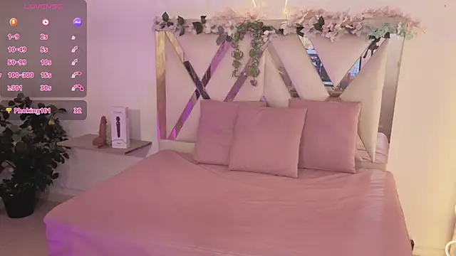 ZURY TAY online show from 04-25-26, 01:41