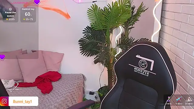 Bunni tay online show from 10-16-25, 11:44
