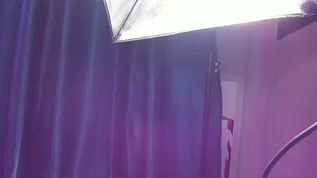 Snapshot of alicetaylor_1 chatting on 09-26-25, 09:30 alicetaylor 1 online show from 09-26-25, 09:30