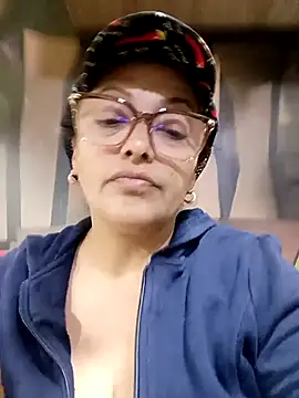 Lady 16 online show from 09-13-25, 12:10