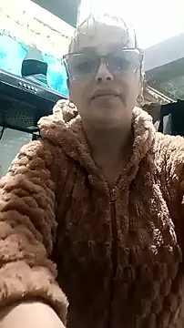 Lady 16 online show from 09-16-25, 12:17