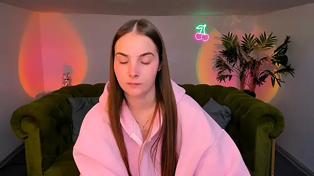 Snapshot of rad_rebel_ chatting on 10-05-25, 08:18 rad rebel  online show from 10-05-25, 08:18