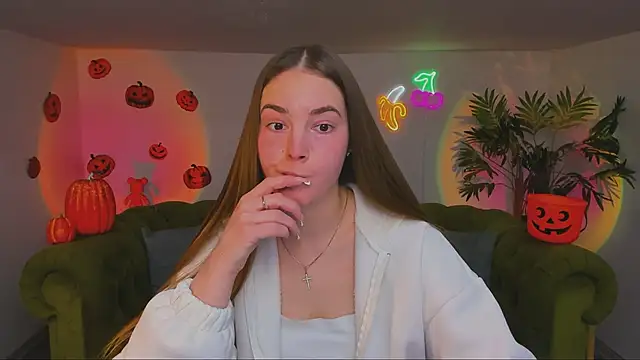 Snapshot of rad_rebel_ chatting on 10-29-25, 01:13 rad rebel  online show from 10-29-25, 01:13