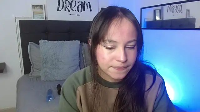 Eymmy 24 online show from 09-16-25, 02:34