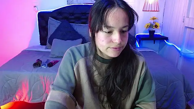 Eymmy 24 online show from 09-21-25, 05:42