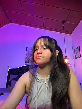 Eymmy 24 online show from 10-15-25, 03:06