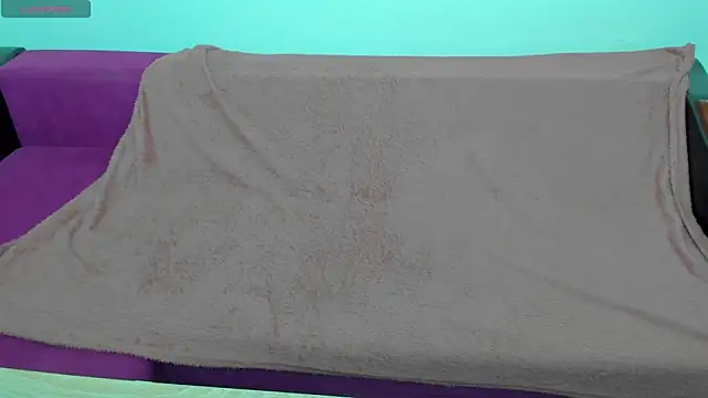 MiaKiittyy online show from 04-19-26, 10:23