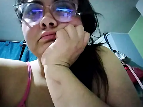 TifanyAmazinng online show from 09-13-25, 12:54