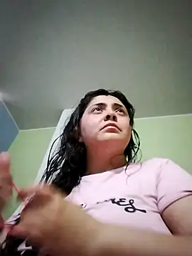 TifanyAmazinng online show from 09-19-25, 10:21