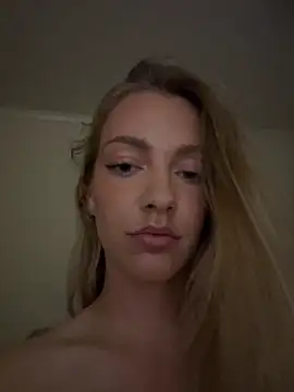 blondebaddi online show from 10-22-25, 03:40