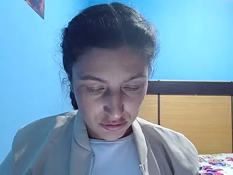 SarahFriendly online show from 04-24-26, 02:36