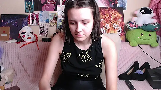 AliceChio online show from 12-04-25, 05:28