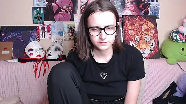 AliceChio online show from 12-15-25, 12:59