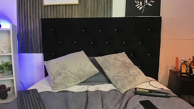 Snapshot of nanny__cute chatting on 09-14-25, 03:16 nanny  cute online show from 09-14-25, 03:16