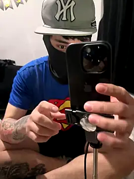 Snapshot of srgxxaaaa chatting on 11-01-25, 11:12 srgxxaaaa online show from 11-01-25, 11:12