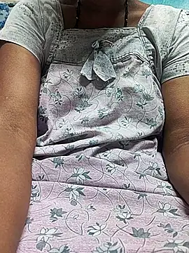 Snapshot of smartangel_telugu chatting on 09-11-25, 04:18 smartangel telugu online show from 09-11-25, 04:18