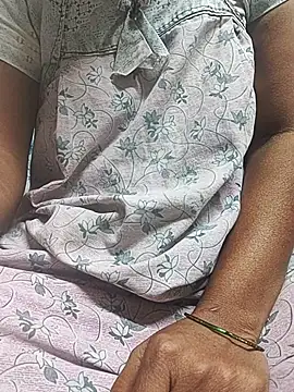 Snapshot of smartangel_telugu chatting on 10-01-25, 06:14 smartangel telugu online show from 10-01-25, 06:14