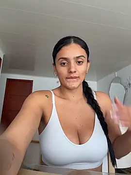 AnaaFaith  online show from 04-27-26, 06:50