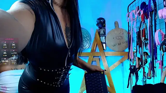 Snapshot of mrGeorgina_clhoe_bdsm chatting on 09-10-25, 08:20 mrGeorgina clhoe bdsm online show from 09-10-25, 08:20