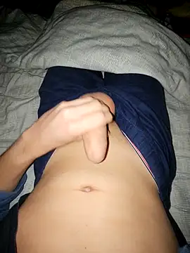 Snapshot of NonDirloAllaMamma chatting on 10-18-25, 01:56 NonDirloAllaMamma online show from 10-18-25, 01:56