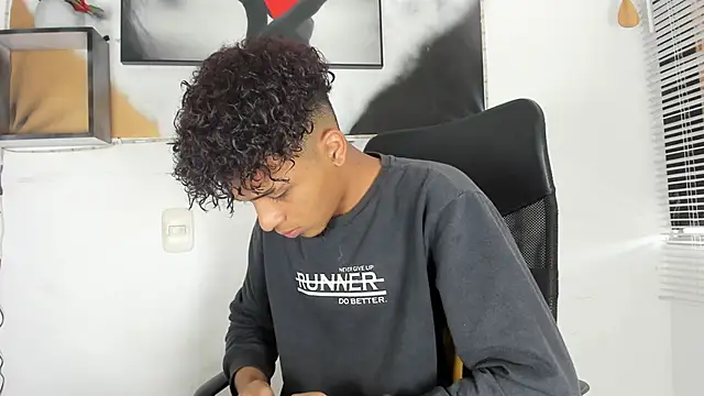 Snapshot of Manuel_Mateus1 chatting on 09-13-25, 09:25 Manuel Mateus1 online show from 09-13-25, 09:25