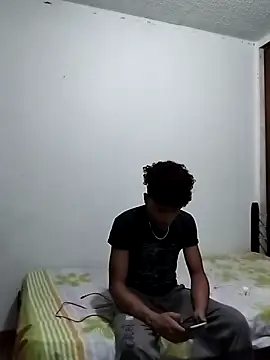 Snapshot of Manuel_Mateus1 chatting on 09-24-25, 04:05 Manuel Mateus1 online show from 09-24-25, 04:05