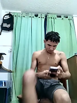 Snapshot of Manuel_Mateus1 chatting on 09-29-25, 12:27 Manuel Mateus1 online show from 09-29-25, 12:27