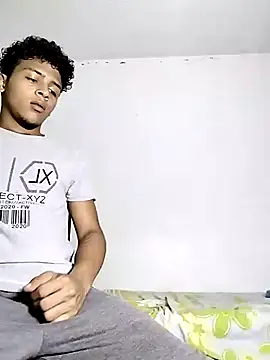 Snapshot of Manuel_Mateus1 chatting on 10-08-25, 12:41 Manuel Mateus1 online show from 10-08-25, 12:41