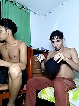 Snapshot of Manuel_Mateus1 chatting on 10-12-25, 02:21 Manuel Mateus1 online show from 10-12-25, 02:21