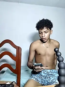 Snapshot of Manuel_Mateus1 chatting on 10-21-25, 03:07 Manuel Mateus1 online show from 10-21-25, 03:07