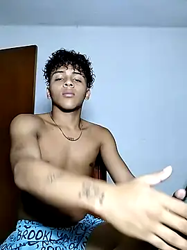 Snapshot of Manuel_Mateus1 chatting on 10-25-25, 01:13 Manuel Mateus1 online show from 10-25-25, 01:13