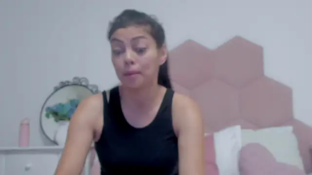 Snapshot of LadyLiia chatting on 01-16-25, 04:49 LadyLiia online show from 01-16-25, 04:49