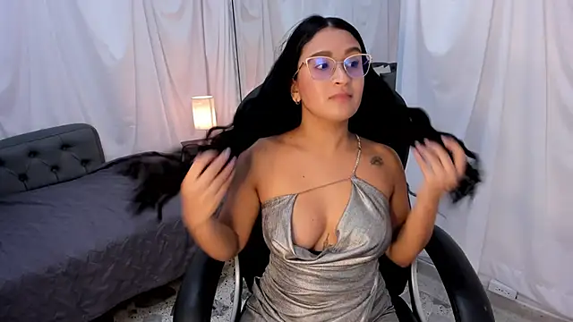 emma morrison online show from 10-18-25, 02:58