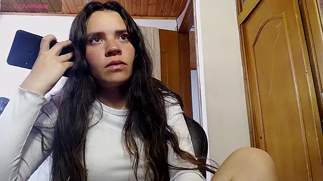 Skylar Serenity online show from 10-23-25, 07:01