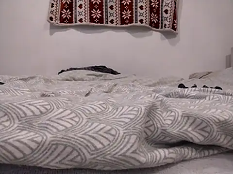 HoneySquirrel online show from 10-20-25, 07:58