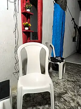 giannis090 online show from 10-04-25, 05:27