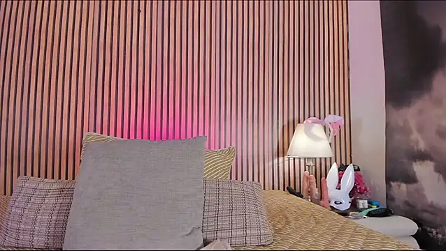 keeyla stone online show from 11-23-25, 09:25