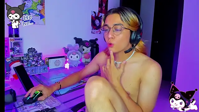 Snapshot of KeitaMoon chatting on 11-12-25, 03:07 KeitaMoon online show from 11-12-25, 03:07