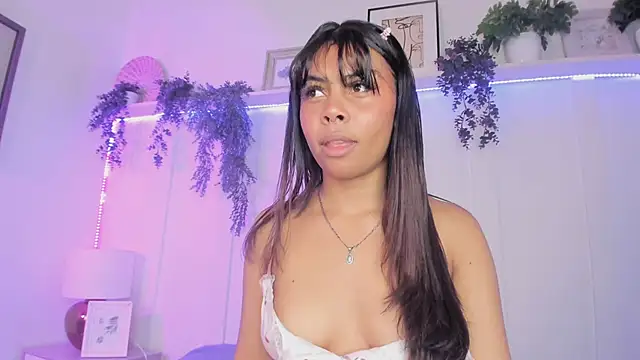 Snapshot of theLayla_DH chatting on 09-20-25, 08:10 theLayla DH online show from 09-20-25, 08:10