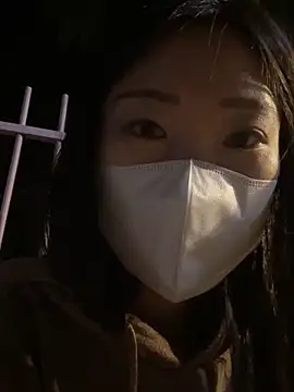 Snapshot of ni_ni01 chatting on 12-15-25, 04:44 ni ni01 online show from 12-15-25, 04:44