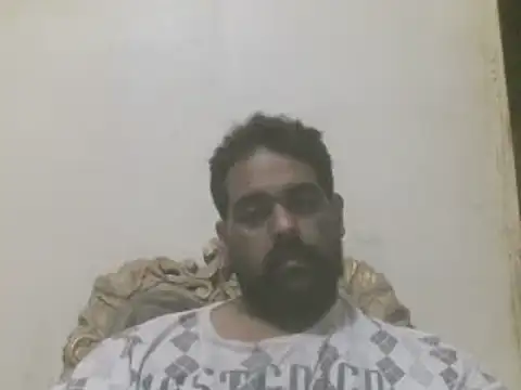 Snapshot of elpoop7305 chatting on 10-05-25, 10:40 elpoop7305 online show from 10-05-25, 10:40