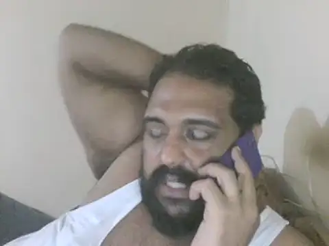 Snapshot of elpoop7305 chatting on 10-27-25, 12:58 elpoop7305 online show from 10-27-25, 12:58