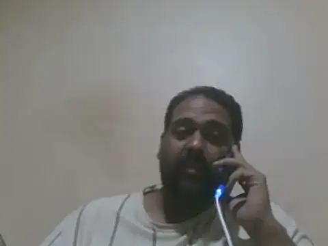 Snapshot of elpoop7305 chatting on 11-05-25, 08:36 elpoop7305 online show from 11-05-25, 08:36